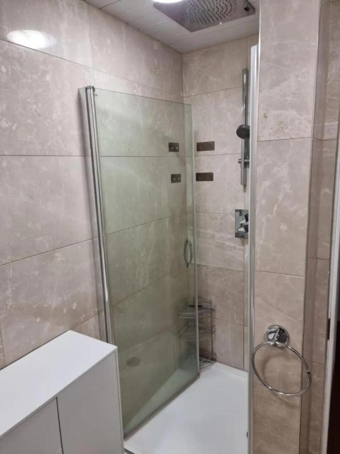 Homely 3 Bedroom In The Heart Of Central Эдинбург Экстерьер фото