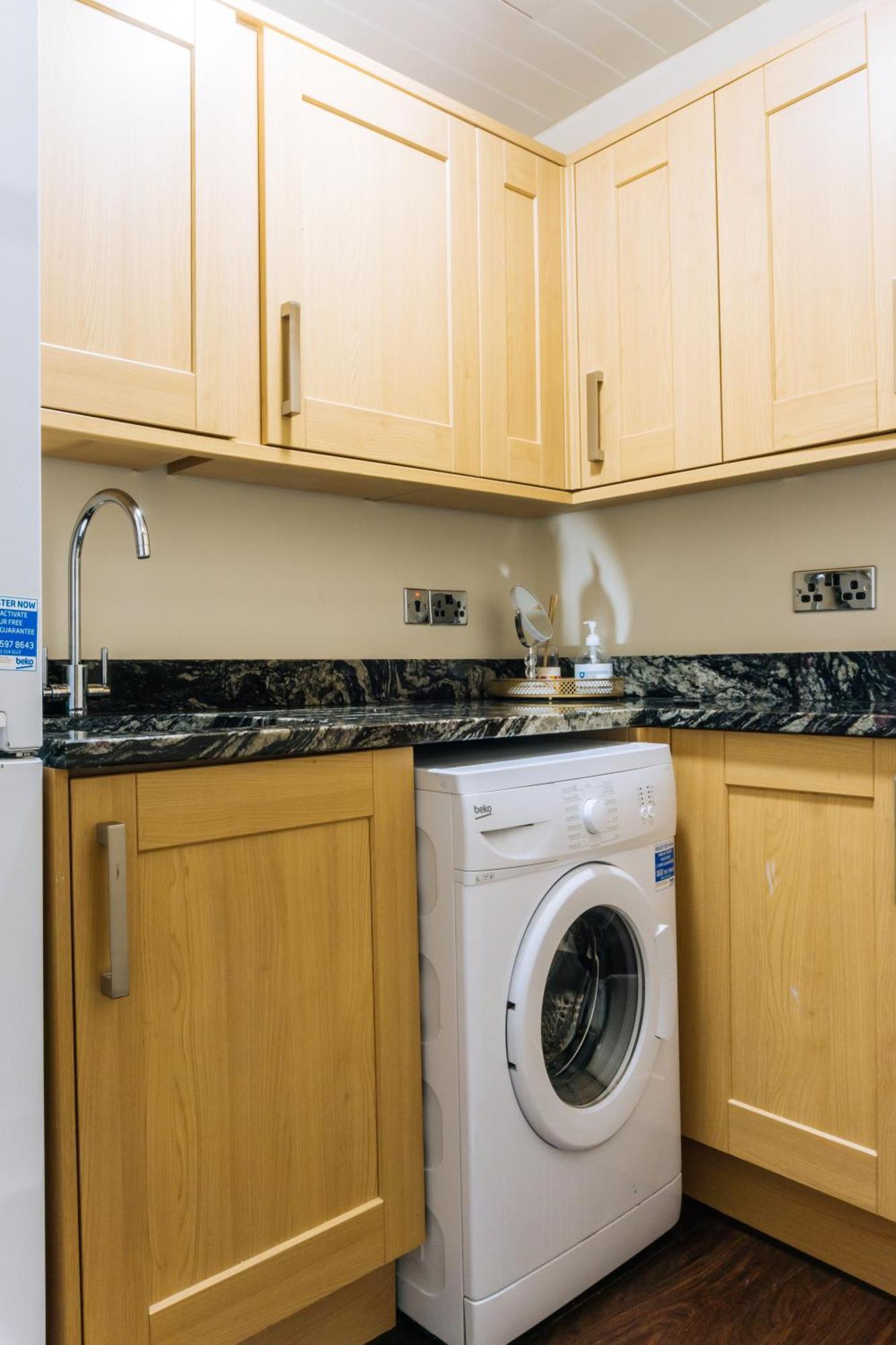 Homely 3 Bedroom In The Heart Of Central Эдинбург Экстерьер фото