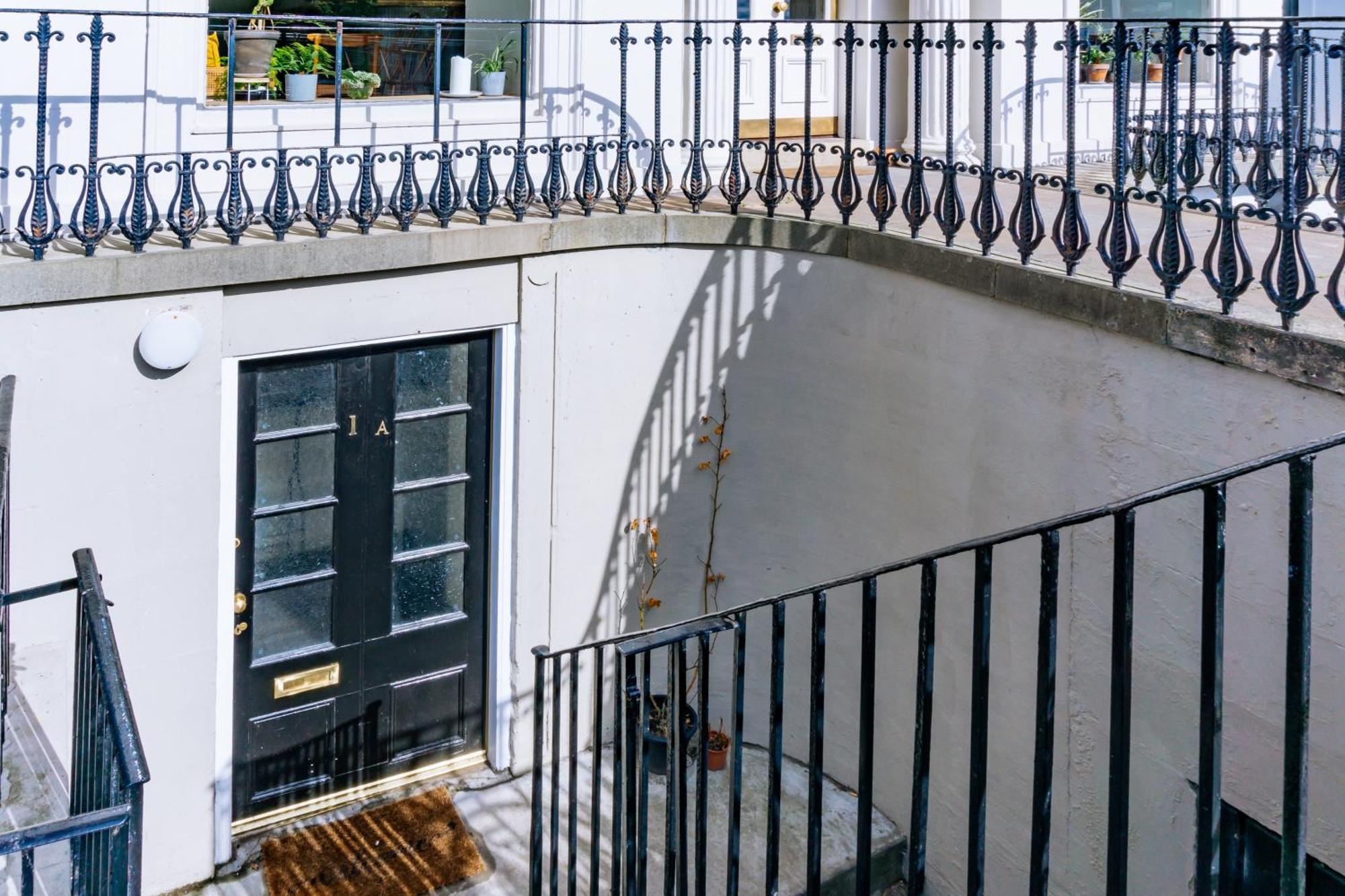 Homely 3 Bedroom In The Heart Of Central Эдинбург Экстерьер фото