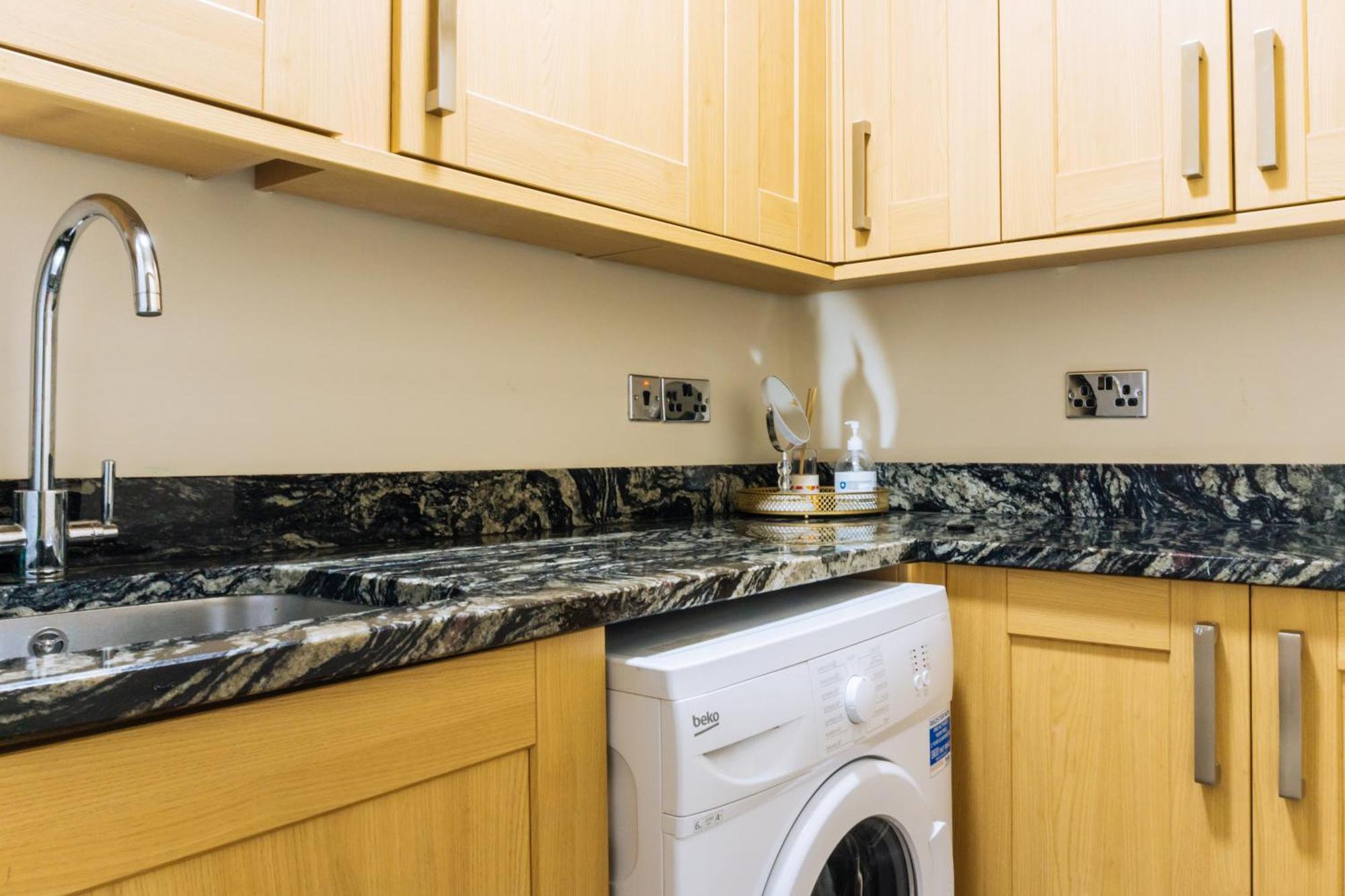 Homely 3 Bedroom In The Heart Of Central Эдинбург Экстерьер фото