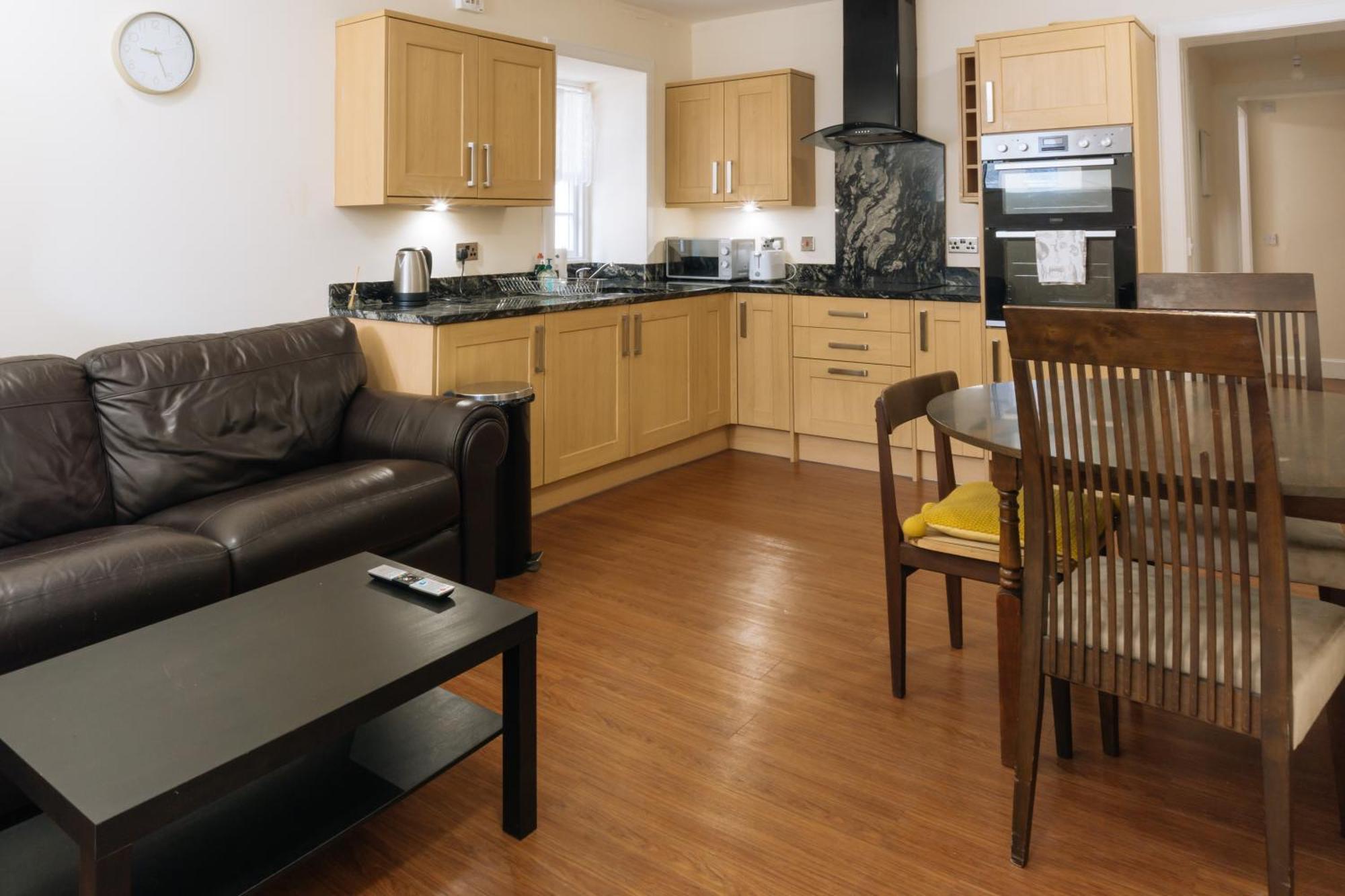 Homely 3 Bedroom In The Heart Of Central Эдинбург Экстерьер фото